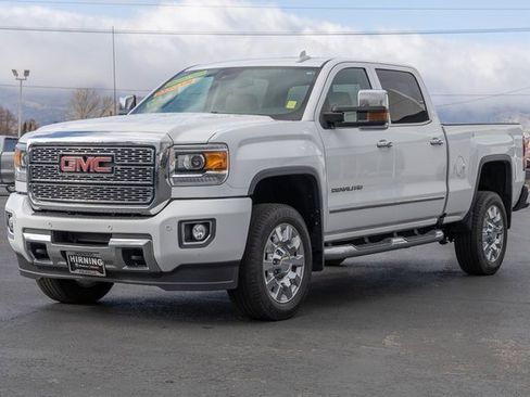 Used 2019 GMC Sierra 2500 Denali image 31