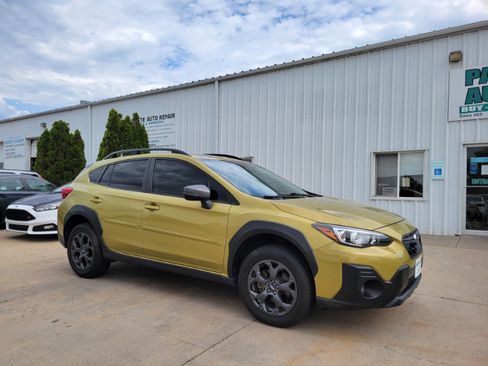 Used 2024 Subaru Outback Premium w/ Popular Package #1A AWD/4WD image 1