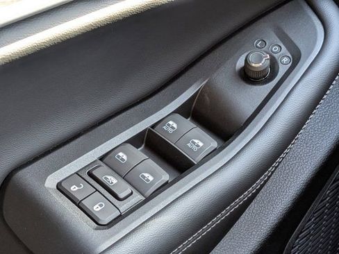 New 2026 Jeep Grand Cherokee Altitude RWD image 24
