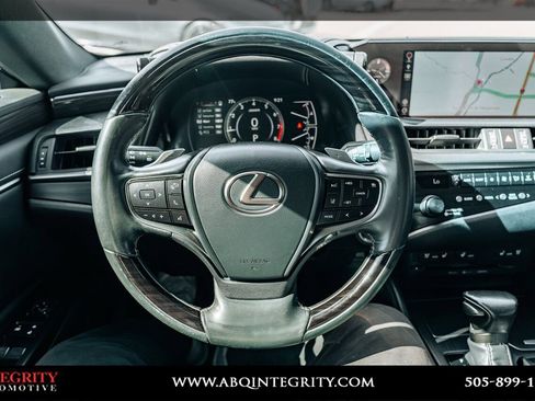 Used 2019 Lexus ES 350 w/ Premium Package FWD image 24