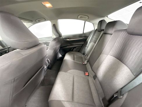 Used 2025 Toyota Camry LE w/ Convenience Package FWD image 29