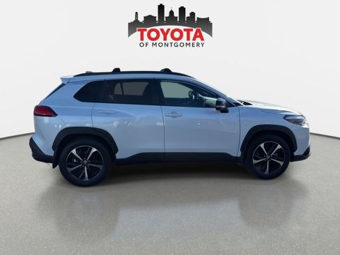 Used 2025 Toyota Corolla Cross AWD Hybrid image 7