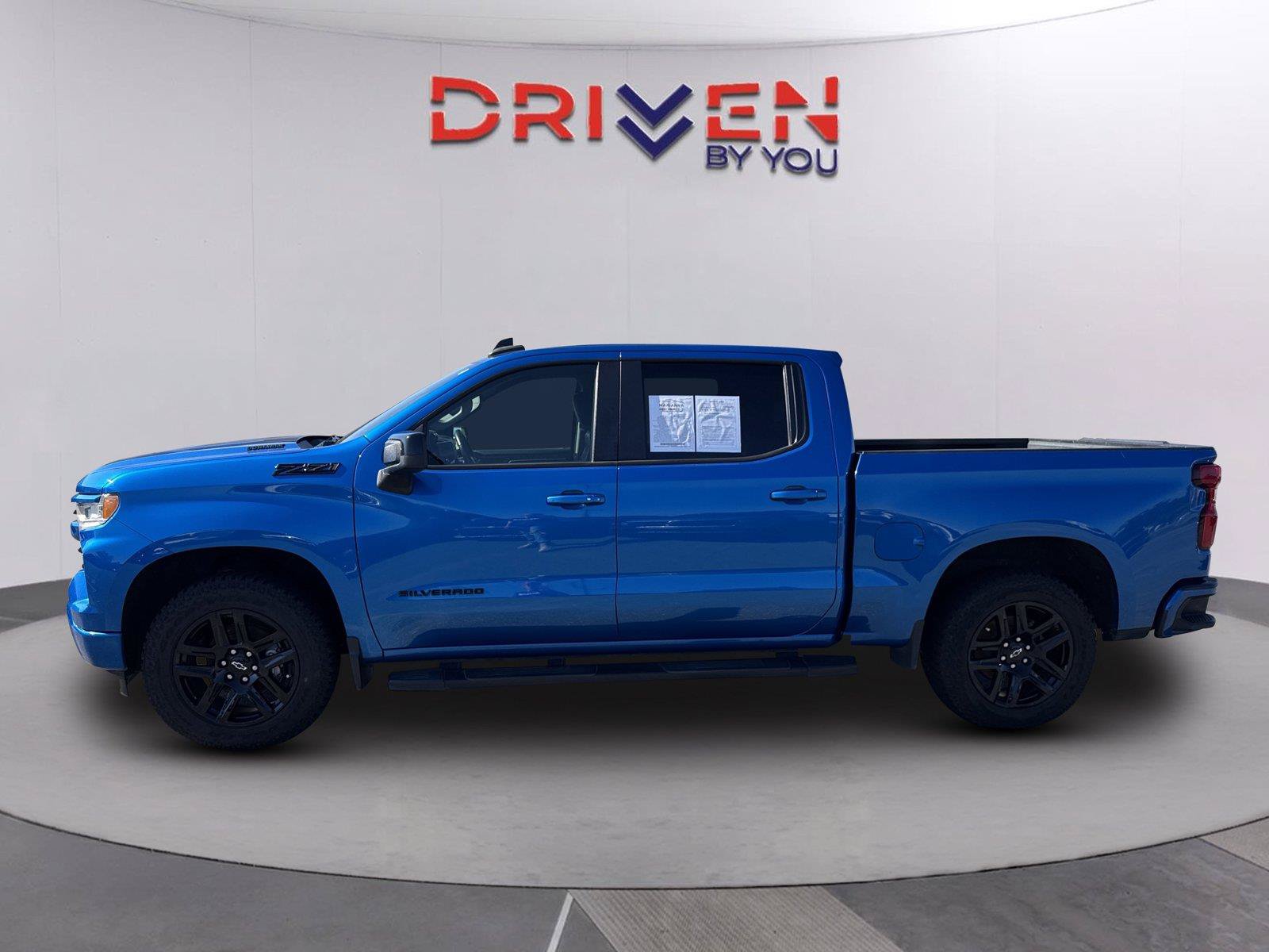 Used 2022 Chevrolet Silverado 1500 RST w/ Convenience Package II AWD/4WD image 5