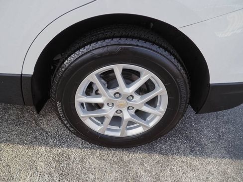 Certified 2024 Chevrolet Equinox LS w/ LS Convenience Package AWD/4WD image 36