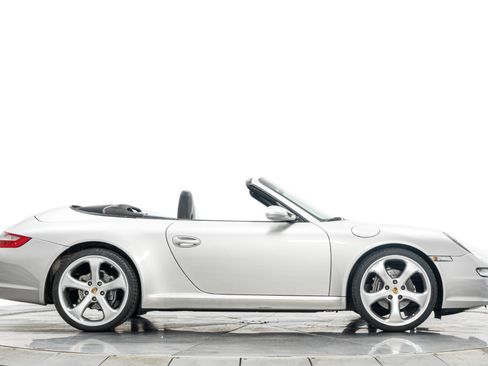 Used 2005 Porsche 911 Carrera RWD image 44