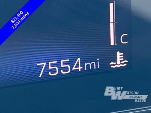 Used 2025 Chevrolet Trax LT FWD image 25