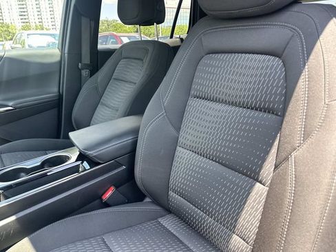 Used 2025 Chevrolet Equinox LT AWD/4WD image 20