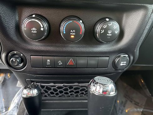 Used 2017 Jeep Wrangler Unlimited Sport w/ Quick Order Package 24S image 29