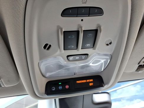 Used 2025 Buick Encore GX Avenir w/ Avenir Technology Package AWD/4WD image 26