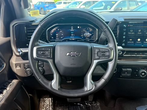 Certified 2023 Chevrolet Silverado 1500 RST AWD/4WD image 25