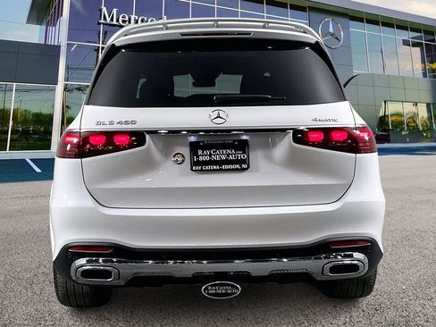 Certified 2025 Mercedes-Benz GLS 450 4MATIC image 4