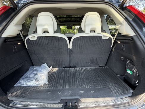 Used 2025 Volvo XC90 B5 Ultra w/ Protection Package AWD/4WD image 48