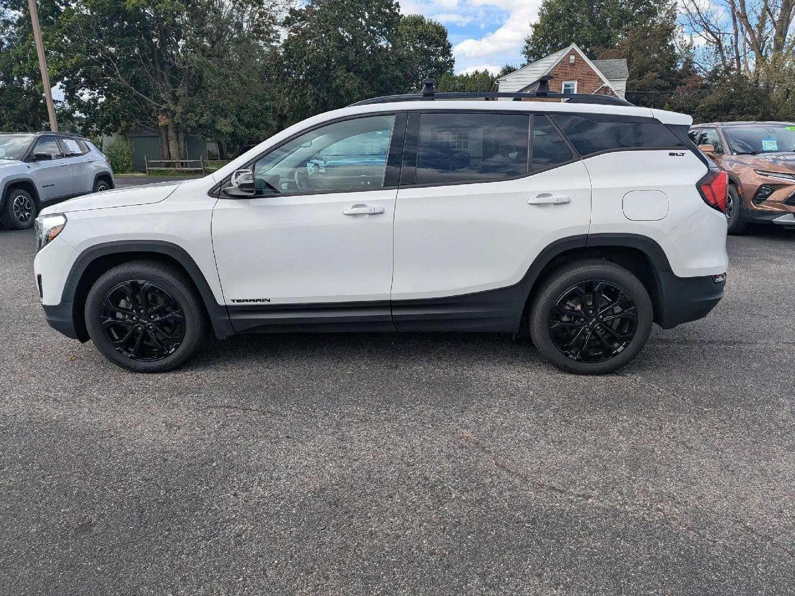 Used 2020 GMC Terrain SLT w/ Preferred Package AWD/4WD image 4