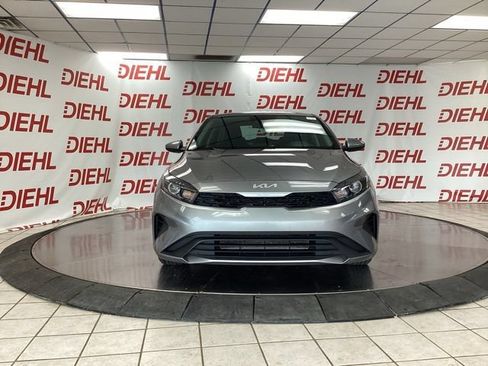 Used 2024 Kia Forte LXS FWD image 2