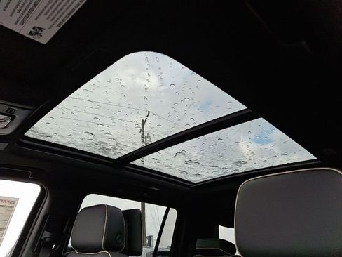 New 2026 GMC Yukon XL Elevation w/ Elevation Premium Package image 15