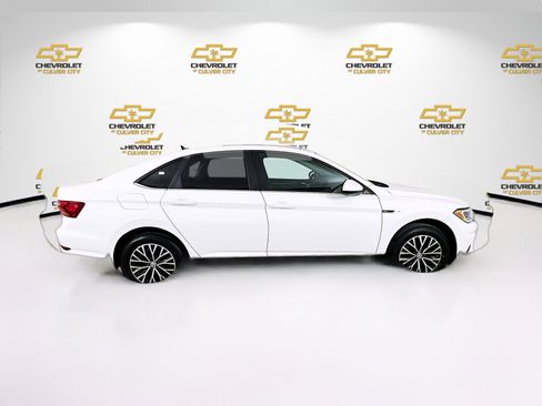Used 2019 Volkswagen Jetta SEL image 8