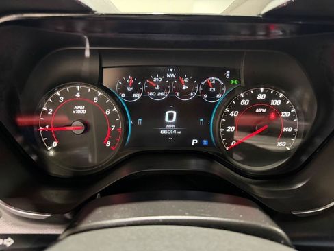 Used 2018 Chevrolet Camaro LT RWD image 19