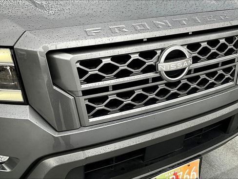 Used 2024 Nissan Frontier SL w/ Technology Package AWD/4WD image 31