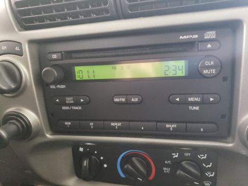 Used 2011 Ford Ranger XLT image 21