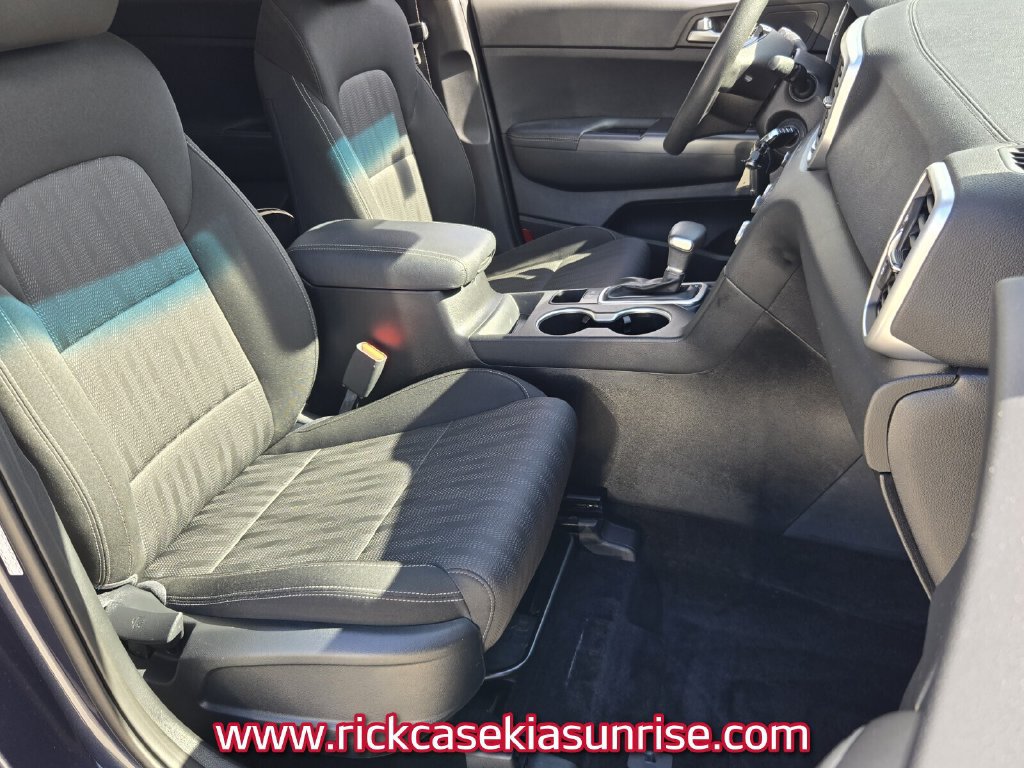 Used 2022 Kia Sportage LX FWD image 16
