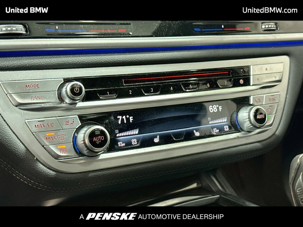 Used 2020 BMW 740i w/ M Sport Package RWD image 18