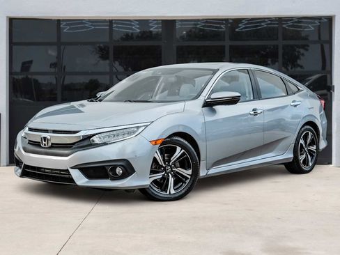 Used 2017 Honda Civic Touring image 1