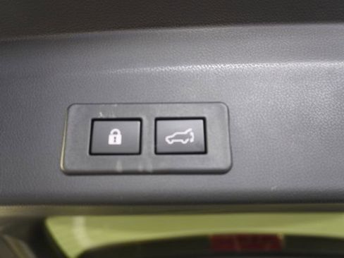 Certified 2025 Subaru Ascent Premium AWD/4WD image 37