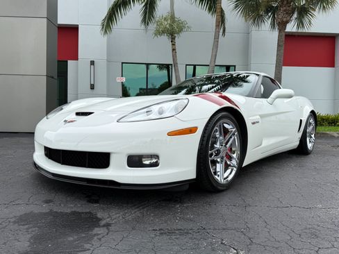 Used 2007 Chevrolet Corvette Z06 w/ Preferred Equipment Group RWD image 9