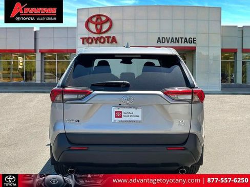 Certified 2025 Toyota RAV4 LE AWD/4WD image 8