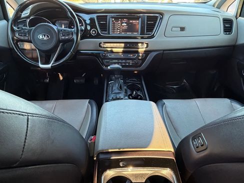 Used 2018 Kia Sedona SX Limited w/ SX Limited Prestige Package image 20