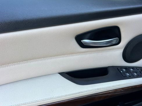 Used 2011 BMW 328i Sedan RWD image 12