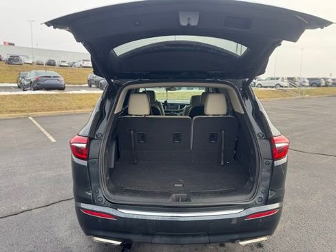 Used 2021 Buick Enclave Essence w/ Sound and Sites Package image 10