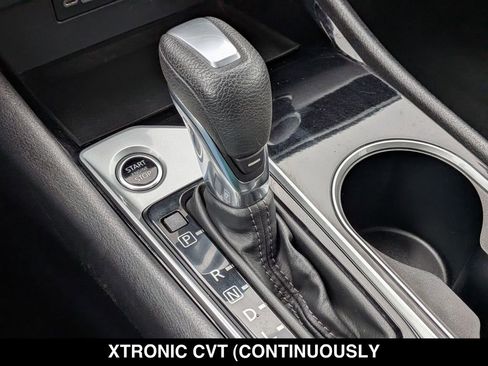 Used 2024 Nissan Altima 2.5 SV FWD image 8