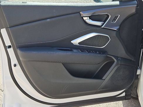 New 2026 Acura RDX SH-AWD image 15