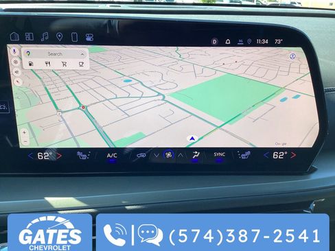 Used 2025 Chevrolet Traverse LT image 25