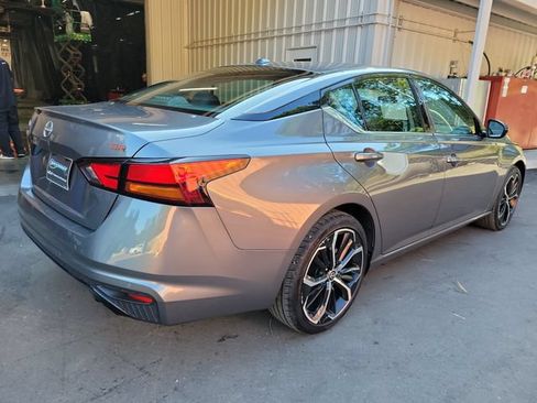 Used 2025 Nissan Altima 2.5 SR FWD image 5