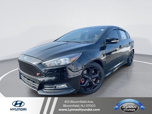 Used 2016 Ford Focus ST image 1