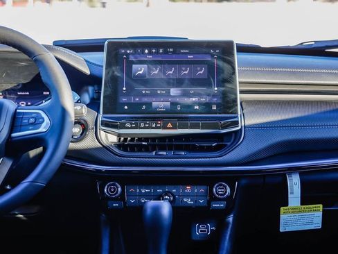 New 2026 Jeep Compass Latitude image 14