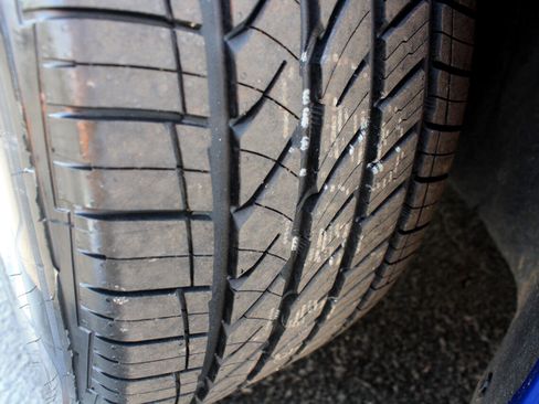 Used 2021 Chevrolet Camaro LT image 45