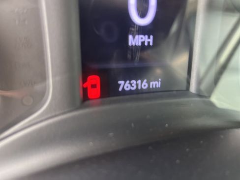 Used 2022 RAM 3500 Tradesman image 31