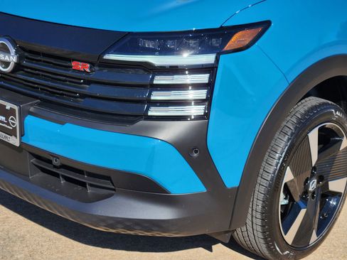 New 2026 Nissan Kicks SR image 8