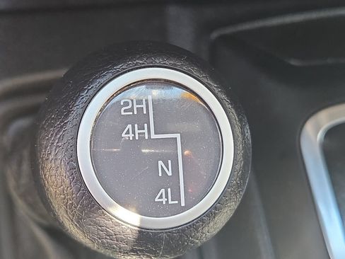 Used 2023 Jeep Wrangler Sport AWD/4WD image 31