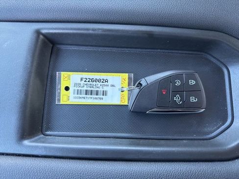 Used 2026 Chevrolet Silverado 2500 Custom w/ Custom Value Package image 25