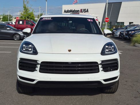 Used 2021 Porsche Cayenne AWD/4WD image 6