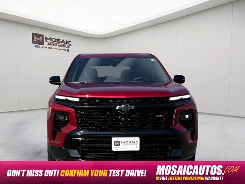 Used 2025 Chevrolet Traverse RS w/ LPO, Floor Liner Package AWD/4WD image 8