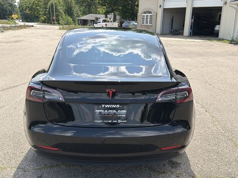Used 2019 Tesla Model 3 Standard Range Plus RWD image 4