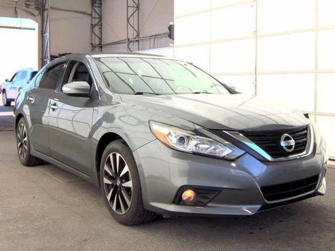 Used 2018 Nissan Altima 2.5 SL FWD image 5