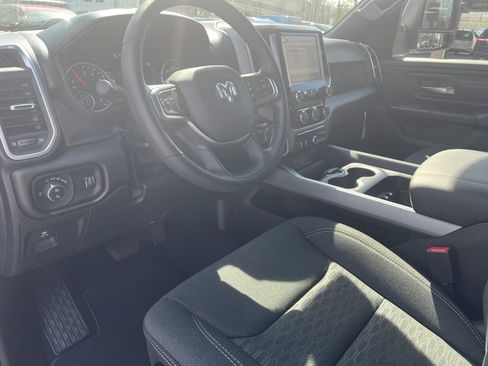 New 2026 RAM 1500 Express AWD/4WD image 14