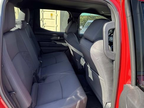 Certified 2025 Toyota Tacoma SR5 image 19