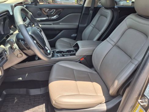 Used 2025 Lincoln Corsair Reserve FWD image 23